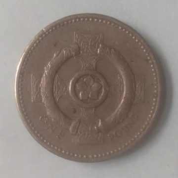 1 pound 1996_Great Britain, Elizabeth II Pimpernel Flower in the centre Celtic Cross (used)