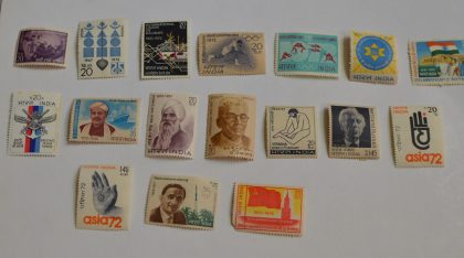 1972 Complete year pack 17  Stamp (Hinged/Gum washed)