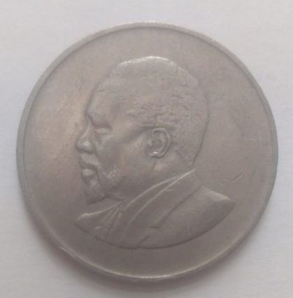 KENYA 1 SHILLING 1968(used) - Image 2