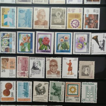 1977 Complete year pack 37 Stamp