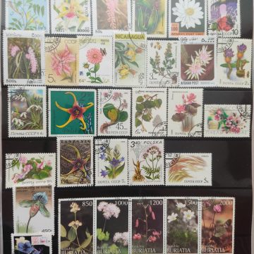 Mixed flowers used stamps (31 stamps)