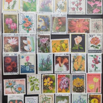 Mixed flowers used stamps (36 stamps)