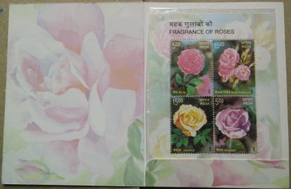 Fragrance of Roses Presentation Pack - Image 2