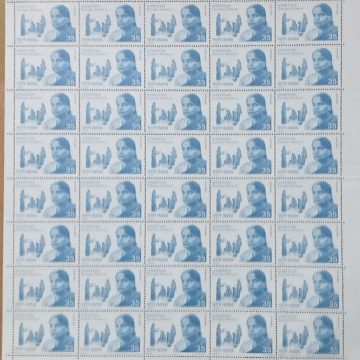 Durgabai Deshmukh. Personality, Freedom Fighter, Lawyer, Social Worker, Politician, 35 P- MNH (Stamp Full Sheets - 40stamps)